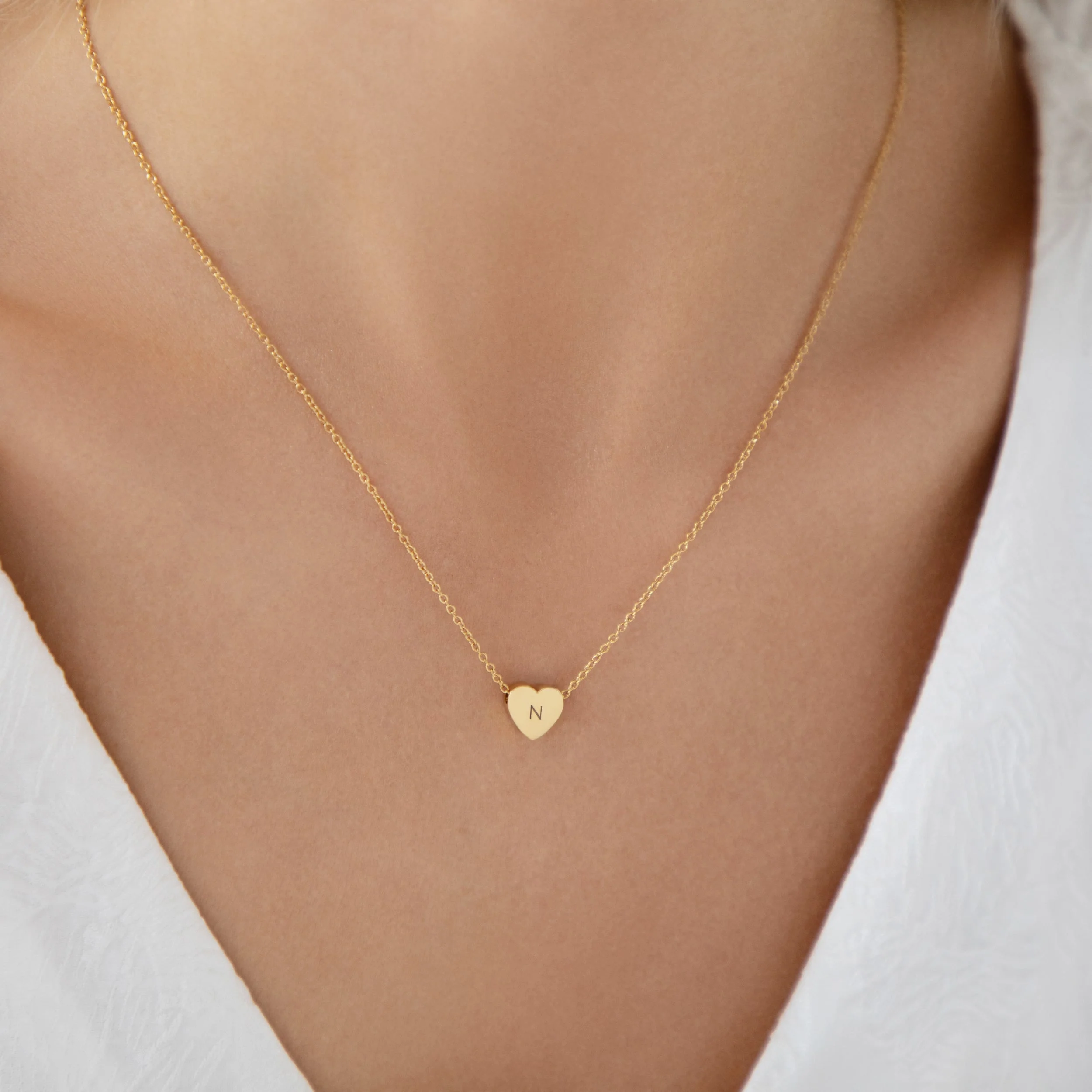Amo Heart Necklace in Gold - Image 5