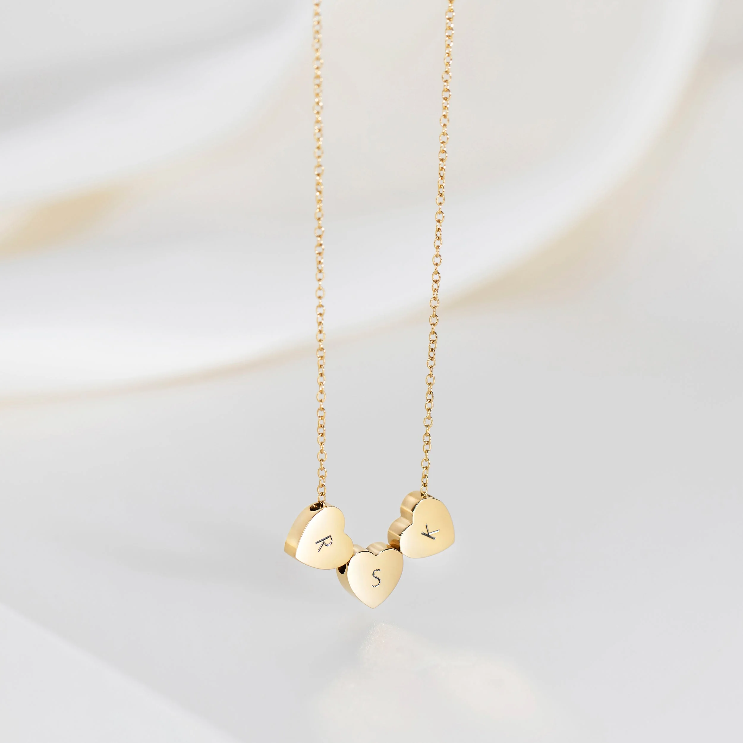 Amo Heart Triple Bead Necklace in Gold - Image 3