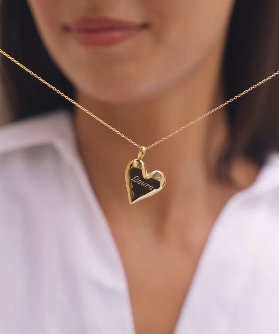 Amore Pendant Necklace in Gold - Image 4