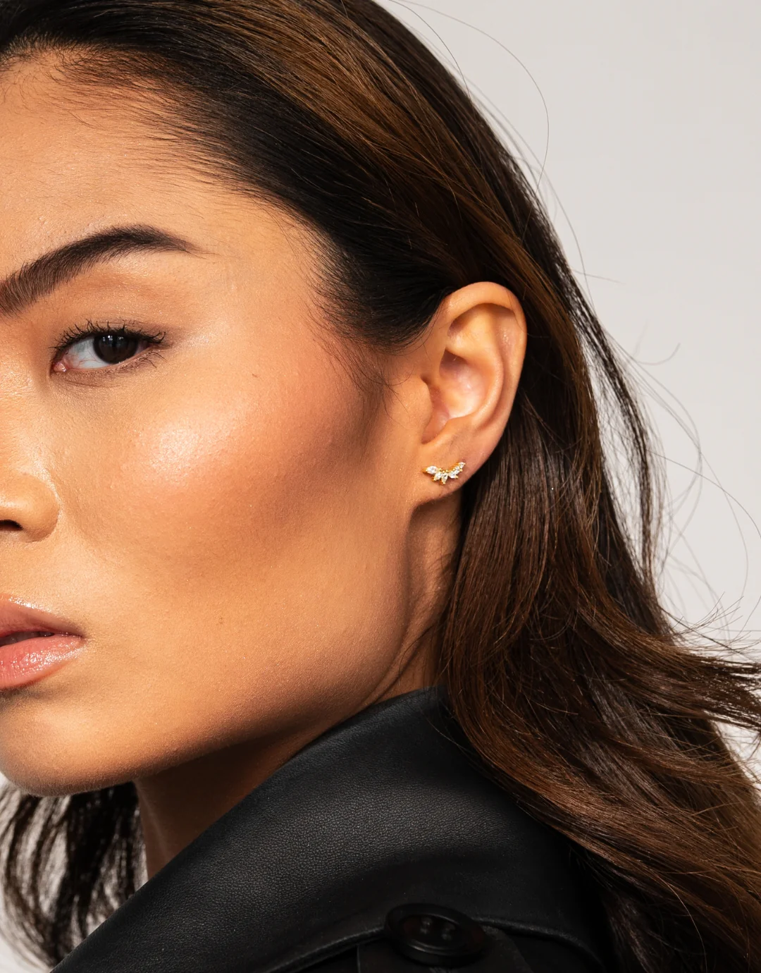 Crystal Climber Studs Gold - Image 3