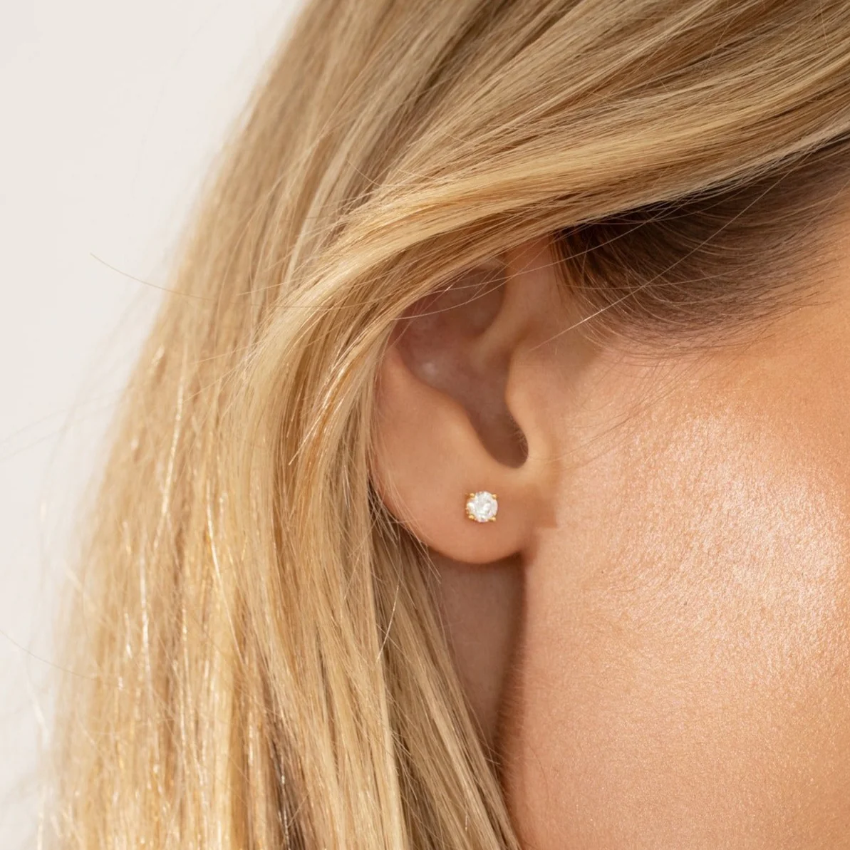 Diamond Stud Earring in Gold - Image 4