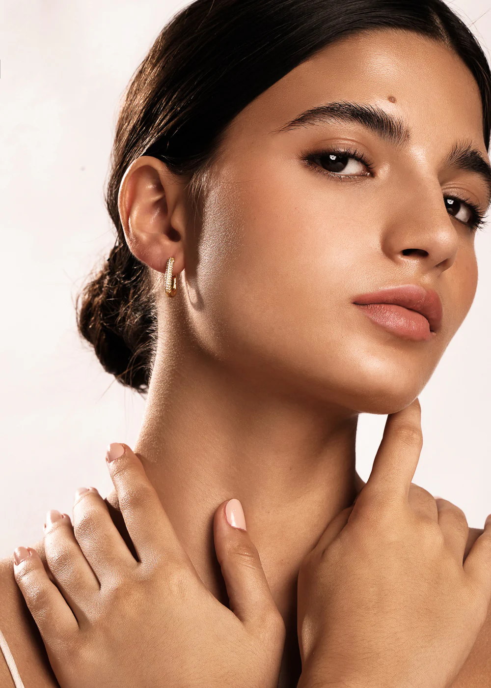 Symmetrical Hoops in Gold - Image 5