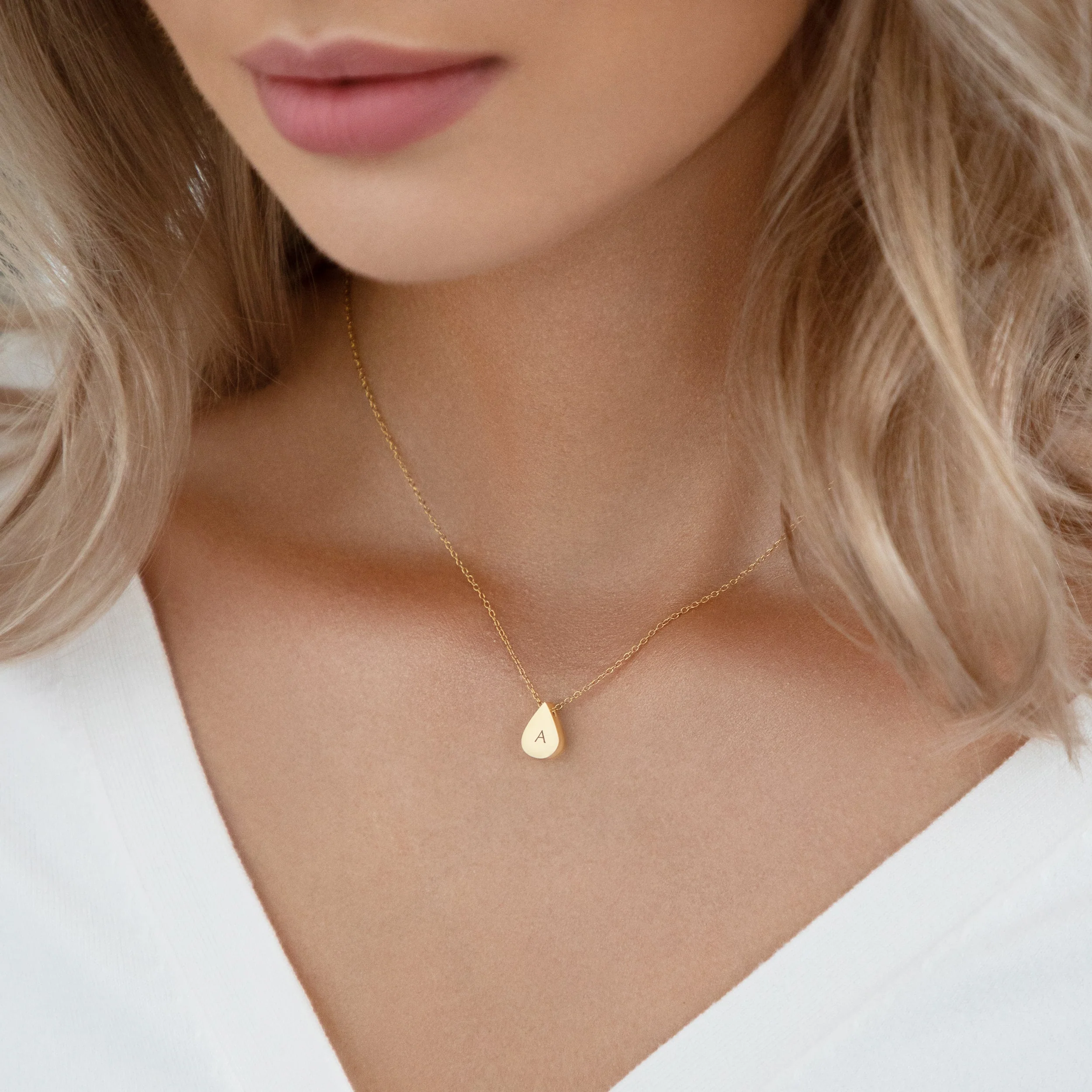 Teardrop Necklace in Gold - Image 3